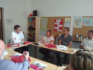 MdL Stefan Fulst-Blei im Gespräch mit Vaihinger Pädagogen